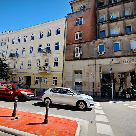 Apartamenty Wilcza - City Center Варшава Экстерьер фото