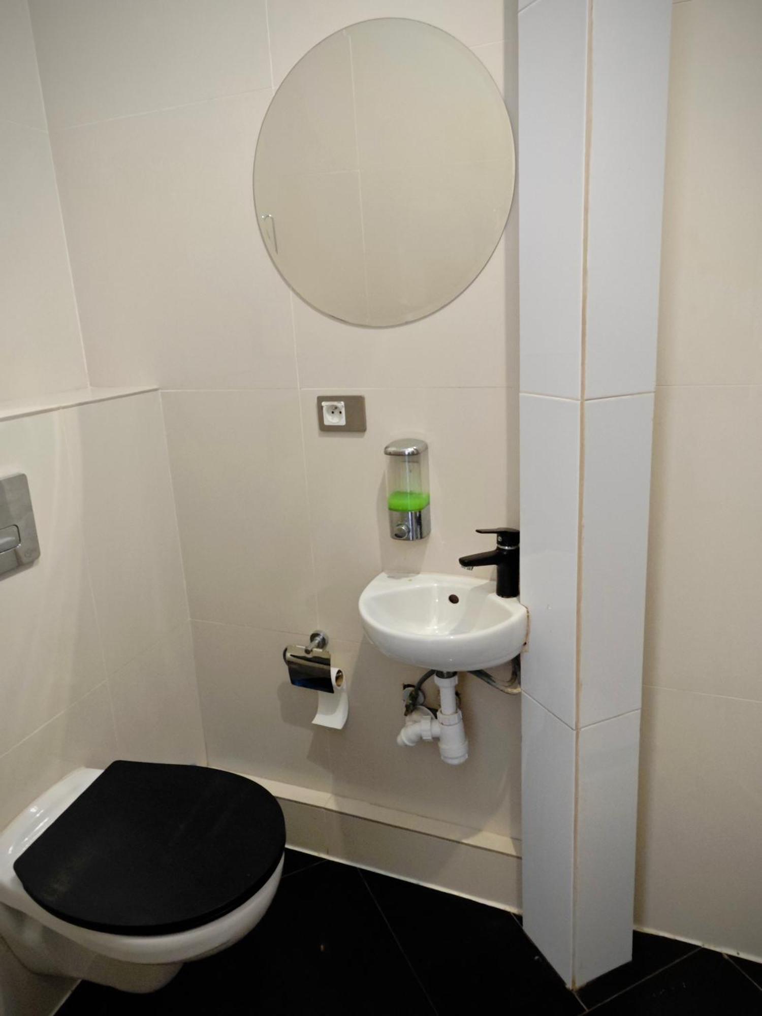 Apartamenty Wilcza - City Center Варшава Номер фото