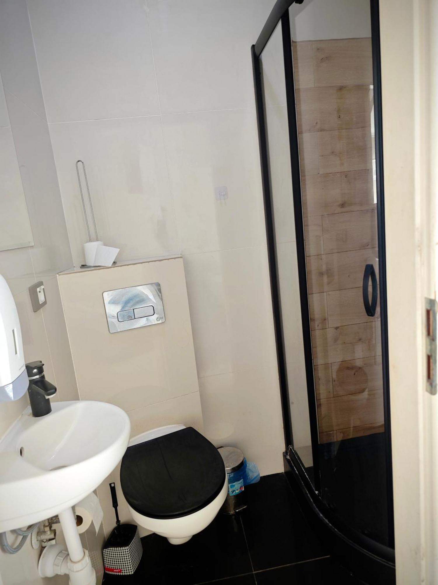Apartamenty Wilcza - City Center Варшава Номер фото